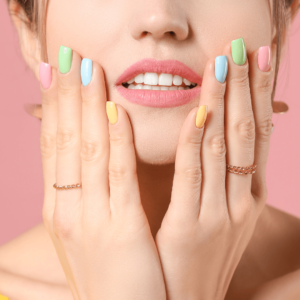 Manucure et pose d'ongles